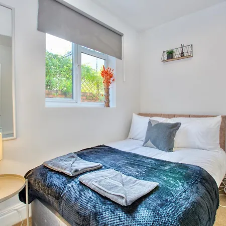Temple Meads Station - Stylish 5 Beds - Free Parking By Hinkley Homes Short Lets & Serviced 公寓